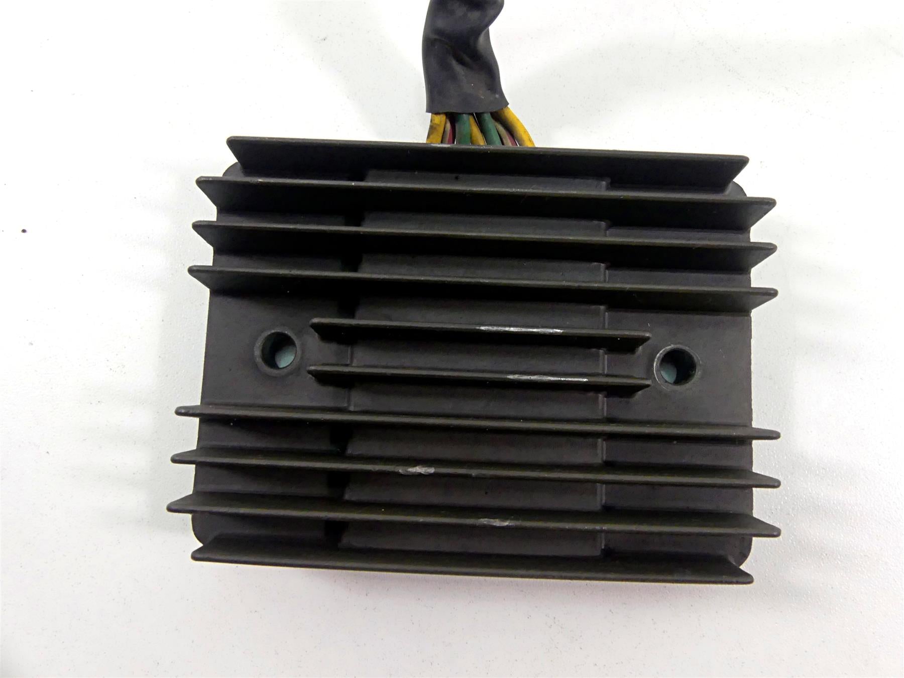 2012 Ducati Monster 1100 EVO Rectifier Voltage Regulator 54040111C SH579B-11 {{ shop.shopifyCountryName }} - Mototech271