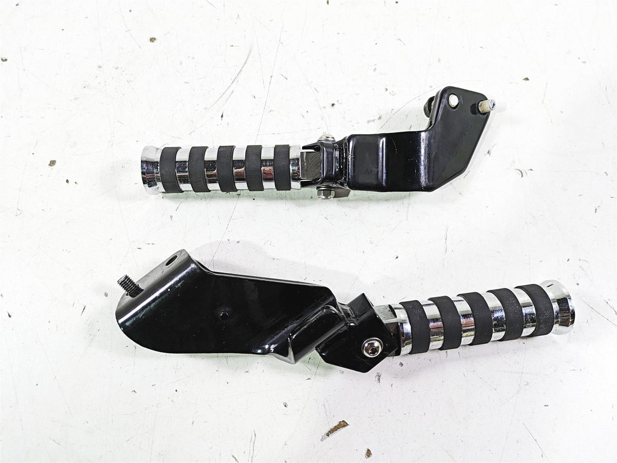 2002 Honda VTX1800 Retro Rear Passenger Footpeg Set 50680-MCV-000 50685-MCV-000 {{ shop.shopifyCountryName }} - Mototech271