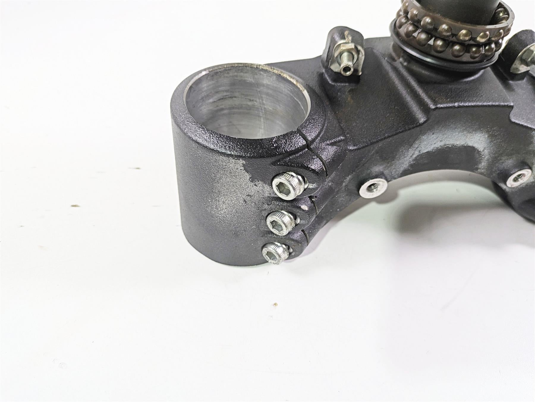 2012 Ducati Streetfighter 848 Upper Lower Triple Tree & Riser Set 34220561A {{ shop.shopifyCountryName }} - Mototech271