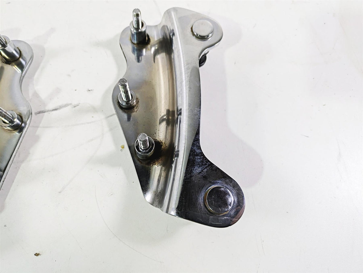 2010 Harley Touring FLHX Street Glide Chrome Quick Release Mount Set 52300353 {{ shop.shopifyCountryName }} - Mototech271