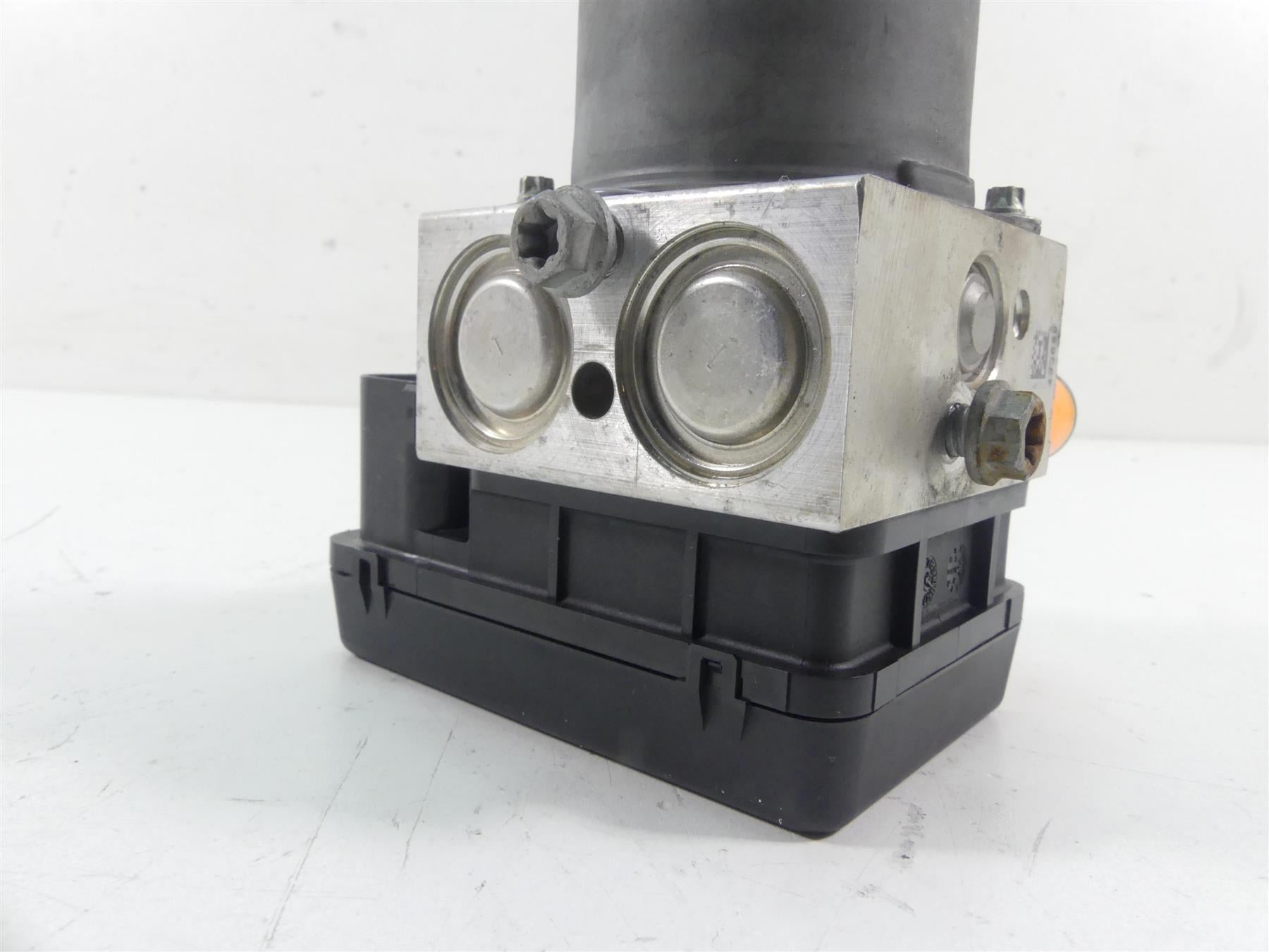 2016 KTM 1290 Superduke R Abs Brake Pump Module Unit Box 61342031044 {{ shop.shopifyCountryName }} - Mototech271