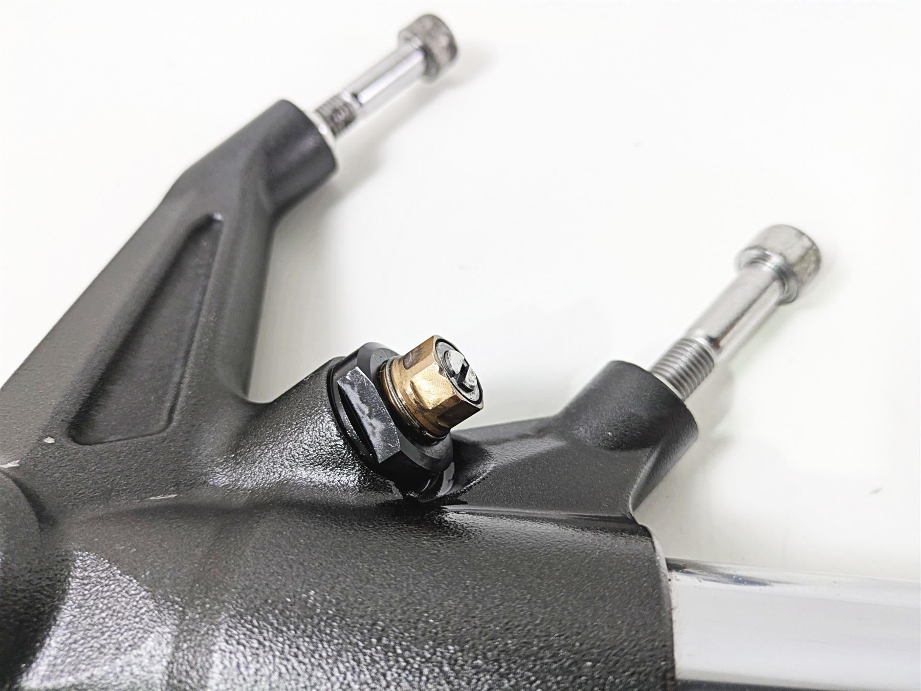 2012 Triumph Daytona 675 Right Front Fork Outer Tubes Set - For Parts T2044240 {{ shop.shopifyCountryName }} - Mototech271
