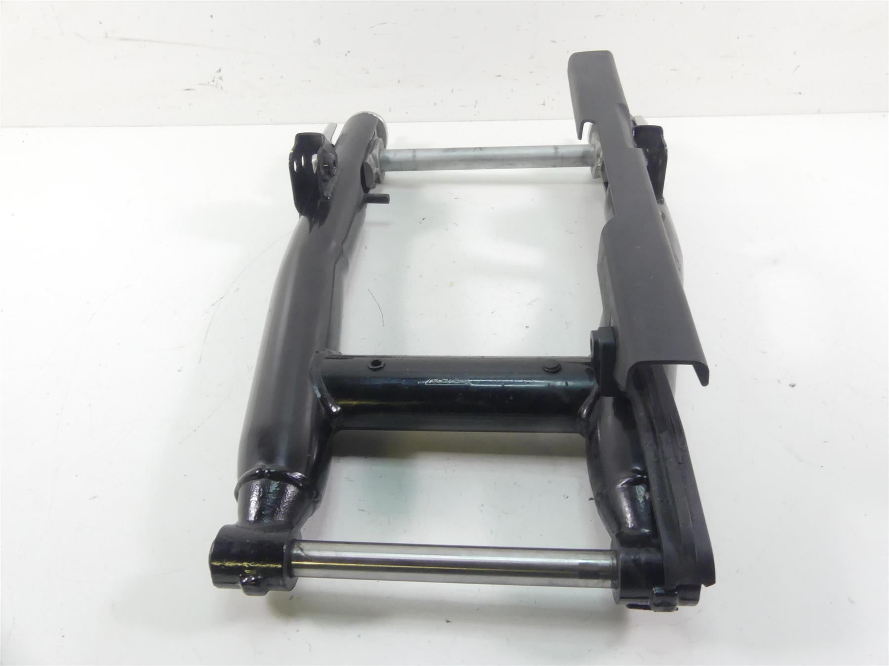 2007 Ducati Sport Classic GT1000 Rear Swingarm Swing Arm 25mm Axle 37010742AB {{ shop.shopifyCountryName }} - Mototech271
