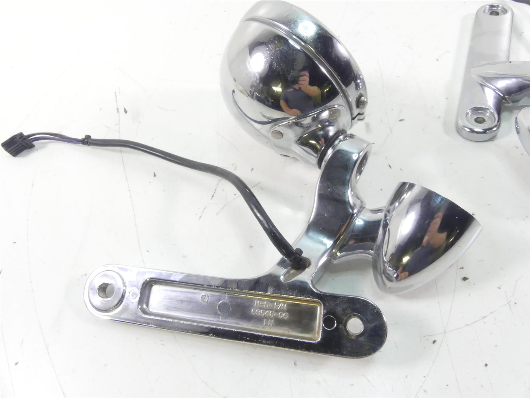 2007 Harley FLHTCU SE2 CVO Electra Glide Front Spot Light Blinker Set 69548-06 {{ shop.shopifyCountryName }} - Mototech271