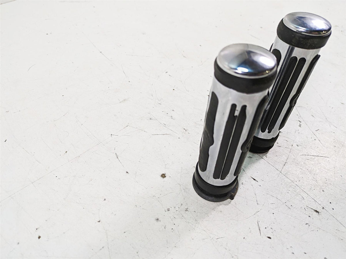 2008 Harley FLHTCU Electra Glide Oem Chrome Rubber Hand Grip Set 56246-08 {{ shop.shopifyCountryName }} - Mototech271
