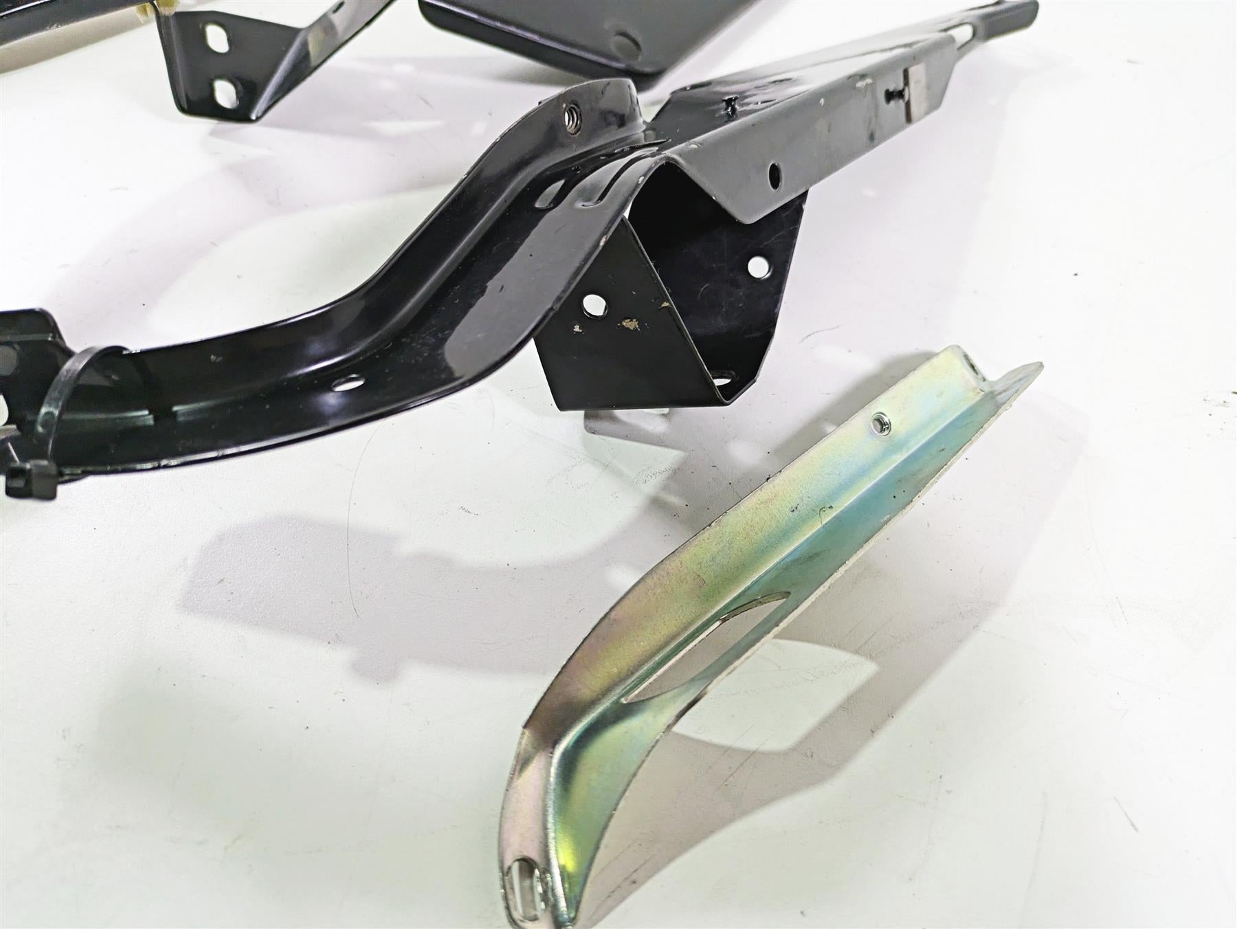 2010 Harley Touring FLHX Street Glide Front Fairing Mounts 58478-96B 58479-96B {{ shop.shopifyCountryName }} - Mototech271