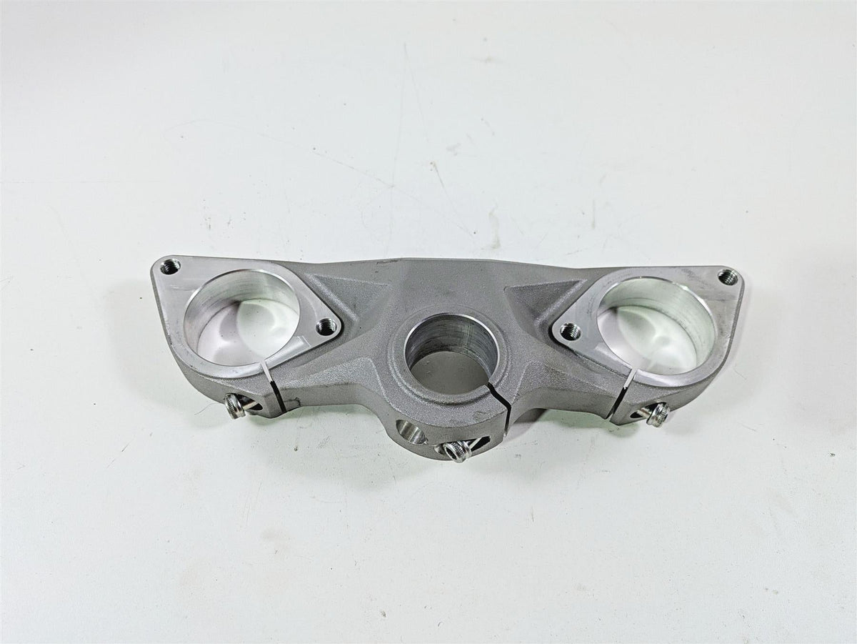 2019 Ducati Supersport 939 S Upper Triple Tree Steering Clamp 34111461AA {{ shop.shopifyCountryName }} - Mototech271