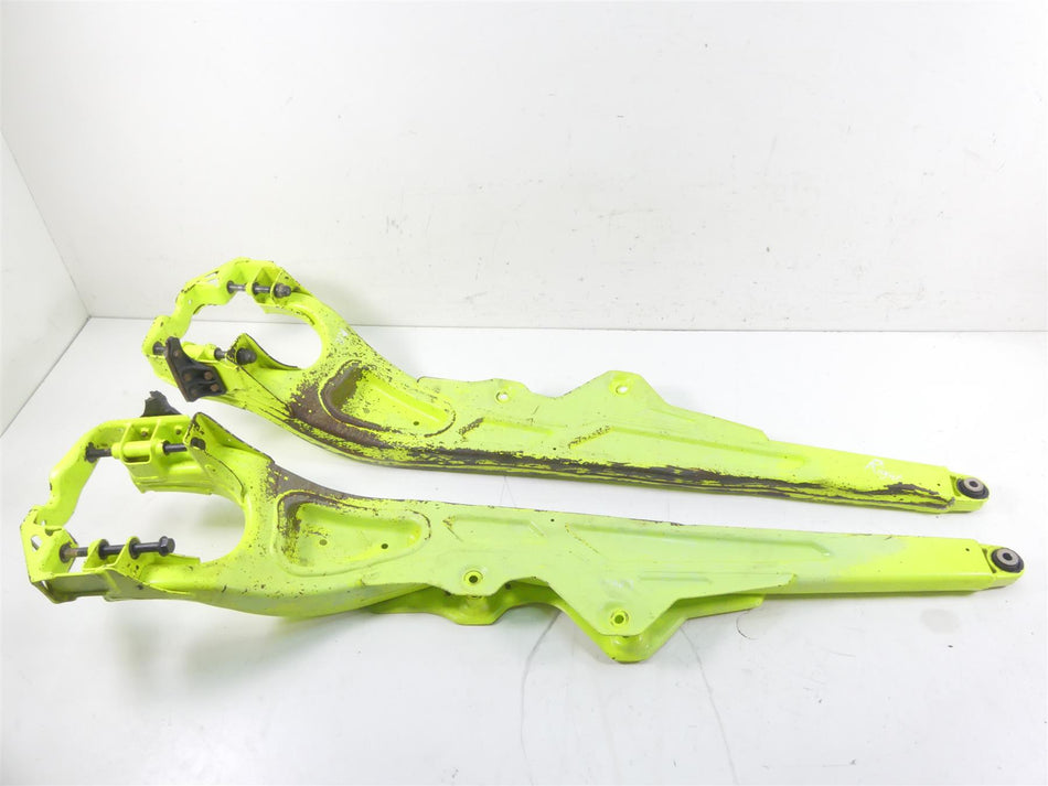 2020 Can Am Maverick X3 XMR Turbo RR Rear L+R Trailing Arm Set -Read 706004609 {{ shop.shopifyCountryName }} - Mototech271