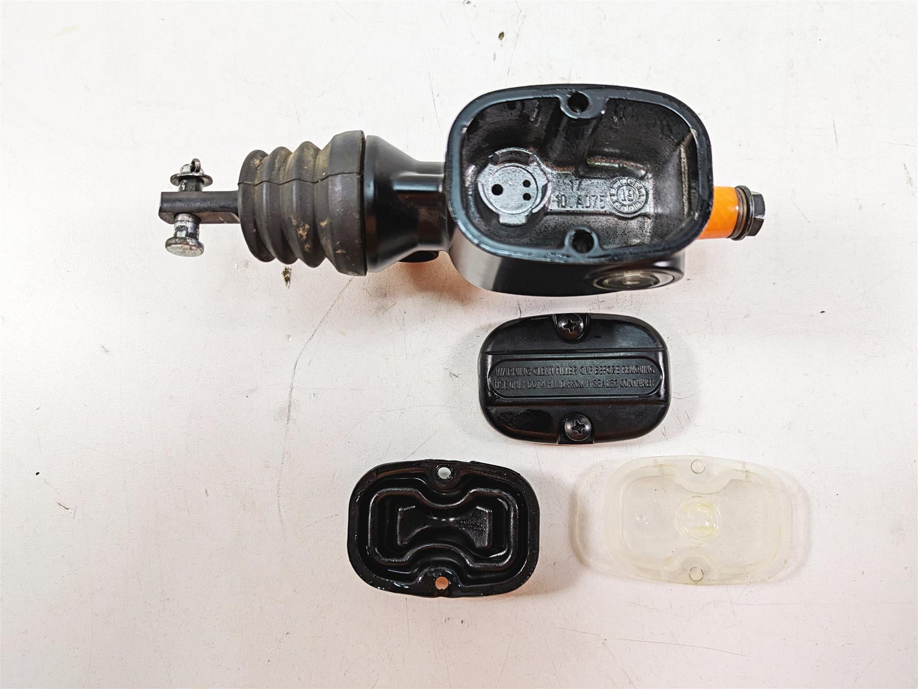 2020 Harley Touring FLHX Street Glide Rear Brembo Brake Master Cylinder 41700028 {{ shop.shopifyCountryName }} - Mototech271