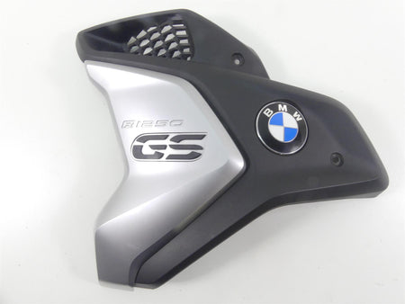 2019 BMW R1250GS K50 Left Side Intake Fairing & Emblem 46638556655 46638392881 {{ shop.shopifyCountryName }} - Mototech271