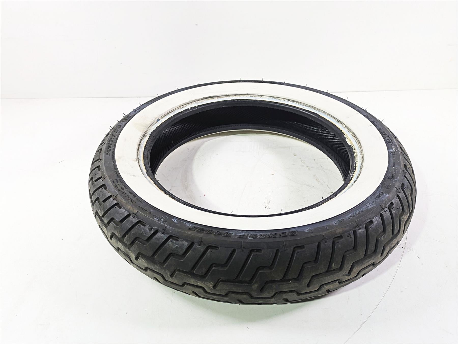 Used Motorcycle Front Tire Harley Dunlop D402F MT90B16 72H 43022-91A {{ shop.shopifyCountryName }} - Mototech271