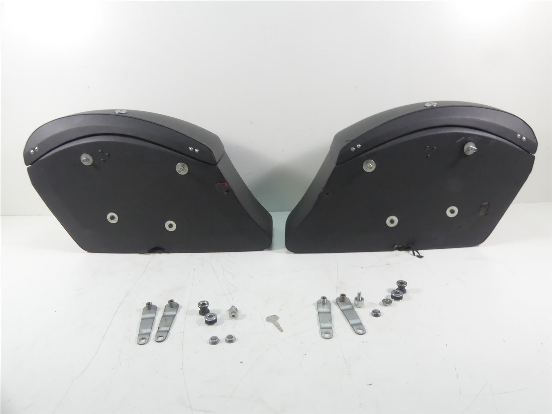 2017 Harley FXSE CVO Pro Street Breakout Viking Bags Hard Saddlebag Set 15011 {{ shop.shopifyCountryName }} - Mototech271