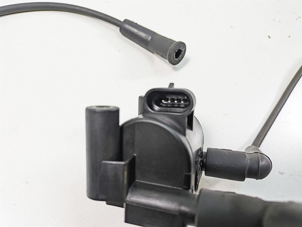 2013 Harley Touring FLHX Street Glide Ignition Coil Wires Plug Set 31696-07A {{ shop.shopifyCountryName }} - Mototech271