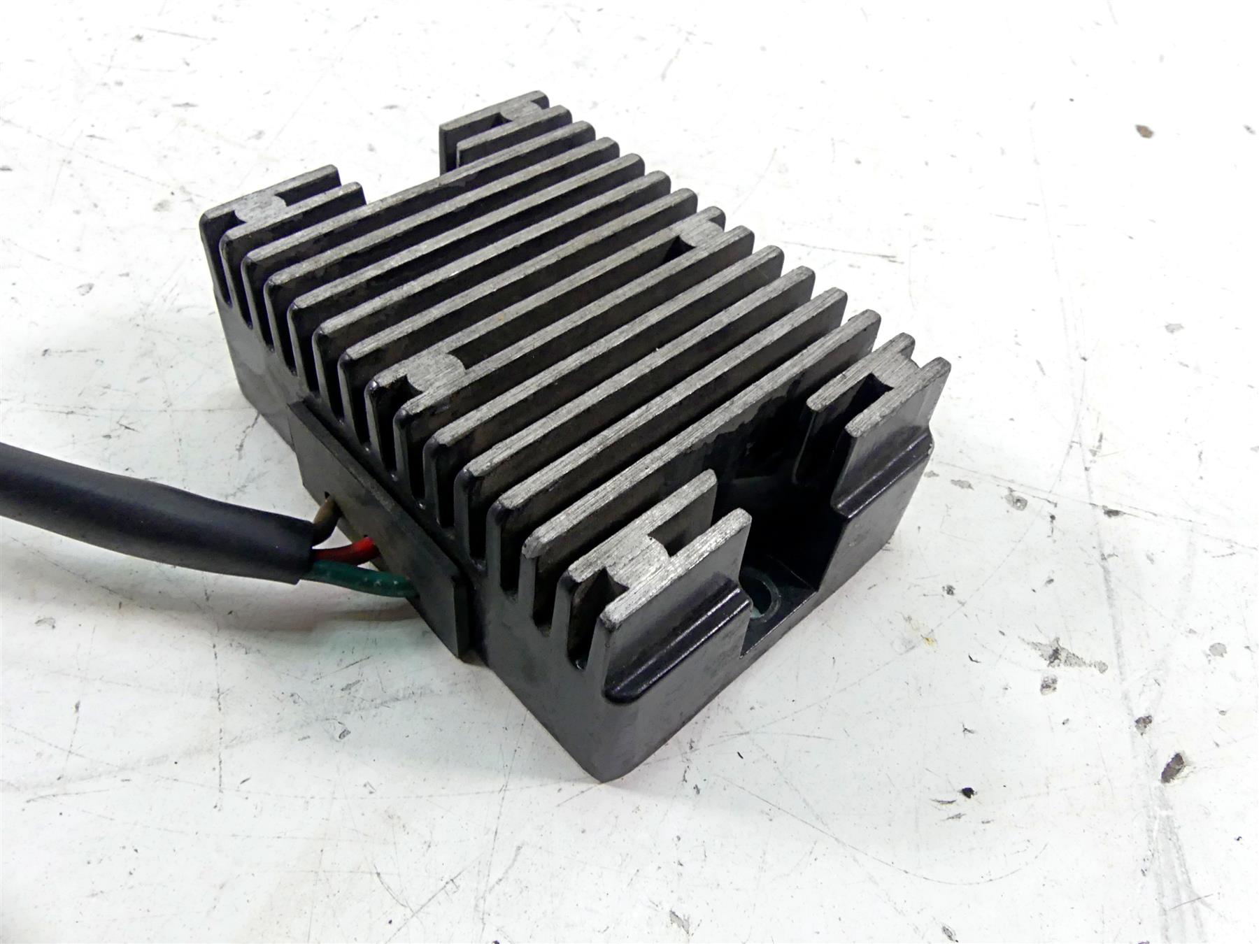 1979 Harley Sportster XLS1000 Roadster Rectifier Voltage Regulator 74504-78 {{ shop.shopifyCountryName }} - Mototech271
