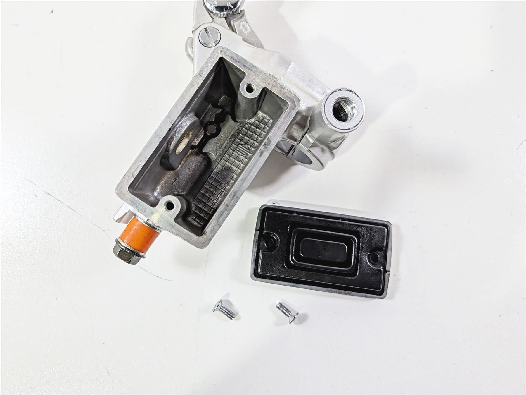 2005 Suzuki VZ800 M50 Boulevard Nissin Front Brake Master Cylinder 59600-10F50 {{ shop.shopifyCountryName }} - Mototech271