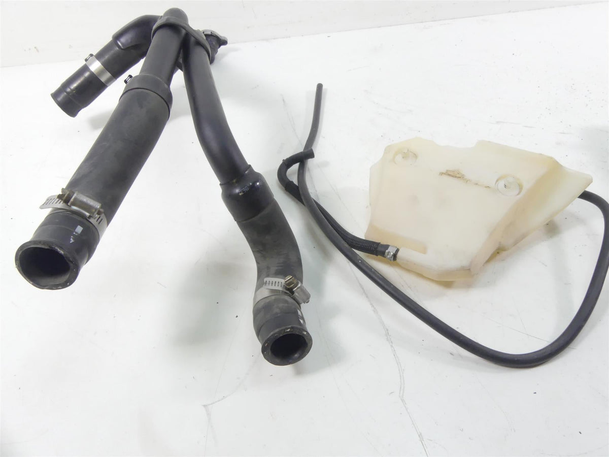 2013 Harley VRSCF Muscle V-Rod Radiator Cooler Fans Reservoir Hoses Set 26722-04 {{ shop.shopifyCountryName }} - Mototech271