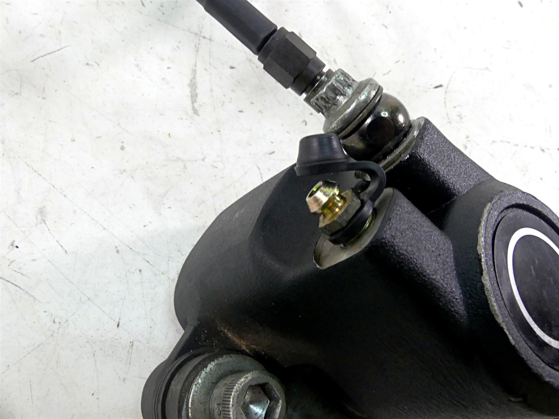 1997 Harley Sportster XL1200 C Front Brake Caliper + Line 44046-84C {{ shop.shopifyCountryName }} - Mototech271