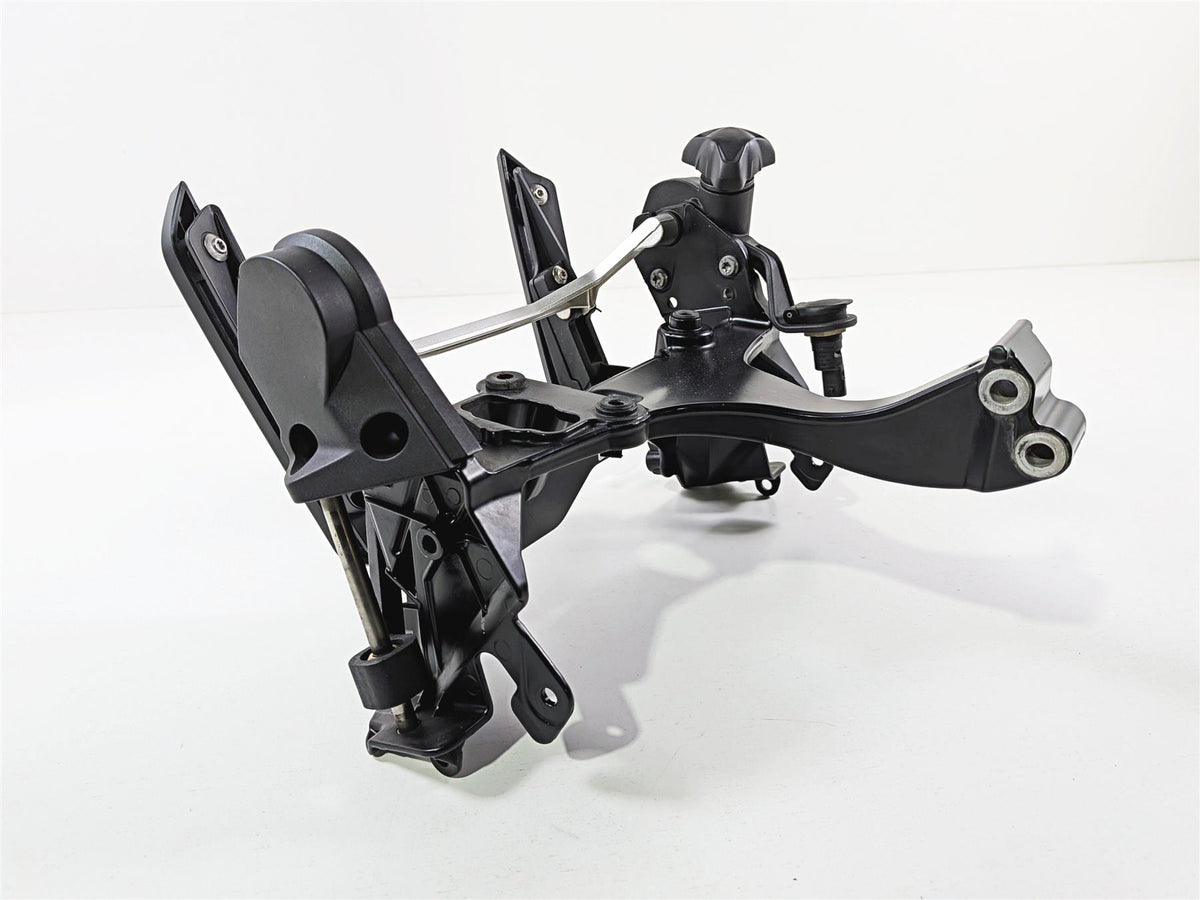 2015 BMW R1200GS K50 Front Windshield Adjustment Mount 46637726524 {{ shop.shopifyCountryName }} - Mototech271