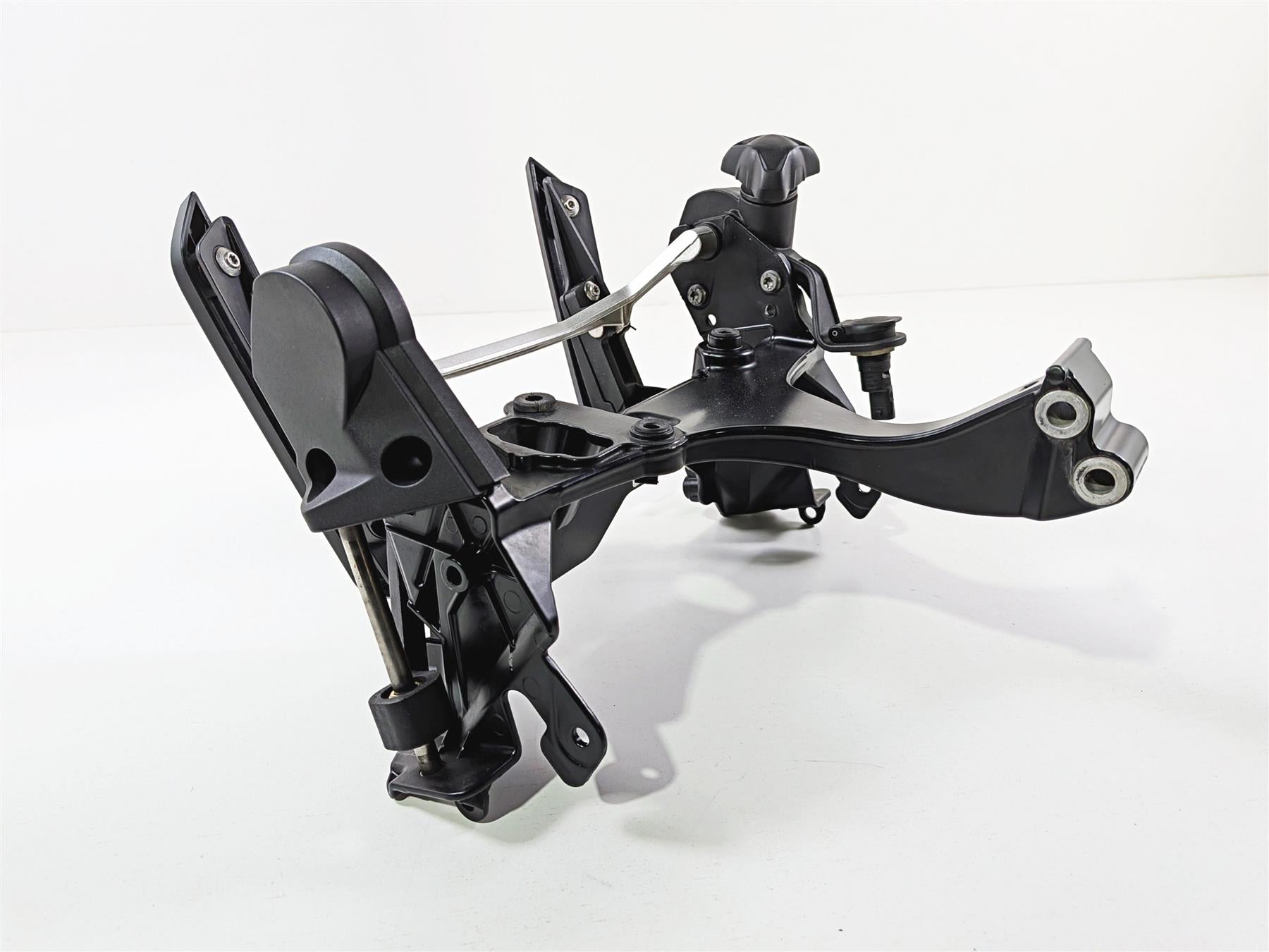 2015 BMW R1200GS K50 Front Windshield Adjustment Mount 46637726524 {{ shop.shopifyCountryName }} - Mototech271