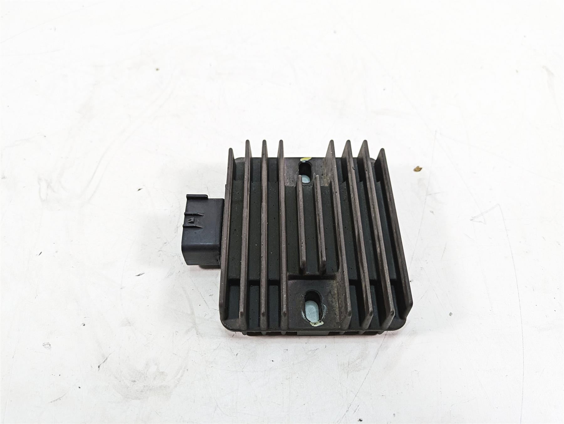 2017 Mv Agusta Dragster 800 Rectifier Voltage Regulator 8000B3206 SH678KA {{ shop.shopifyCountryName }} - Mototech271