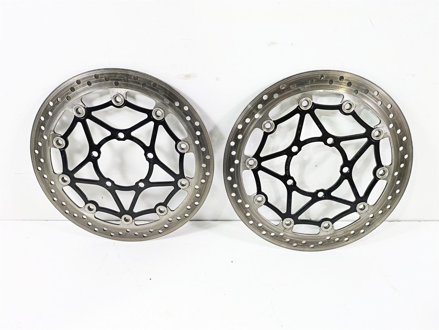 2019 Triumph Speed Triple RS 1050 Front Brake Disc Set 320mm 4.4mm T2022058 {{ shop.shopifyCountryName }} - Mototech271