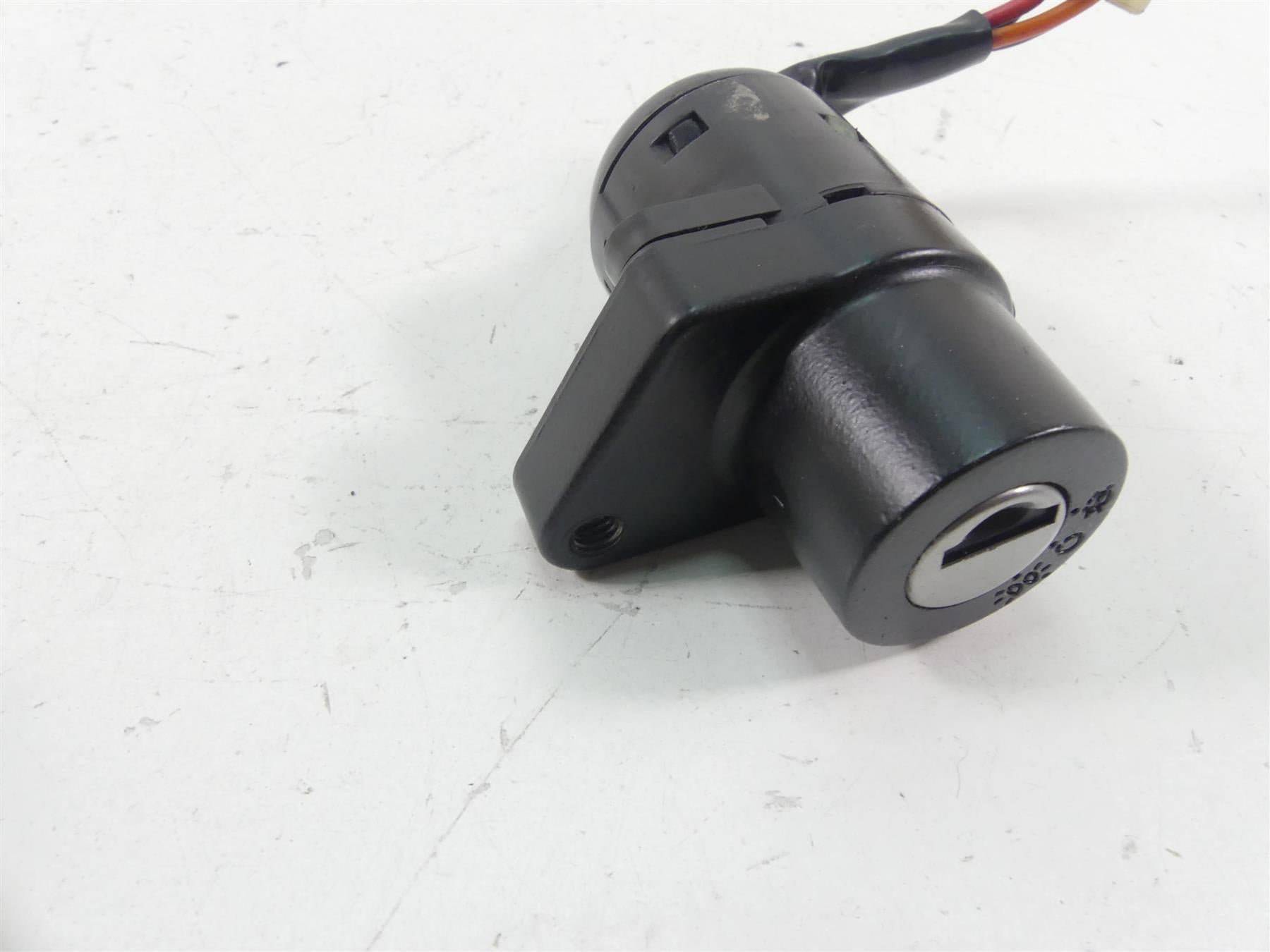 2016 Indian Scout Sixty Ignition Switch Tank Cap Set - NO Key 4014434-266 {{ shop.shopifyCountryName }} - Mototech271