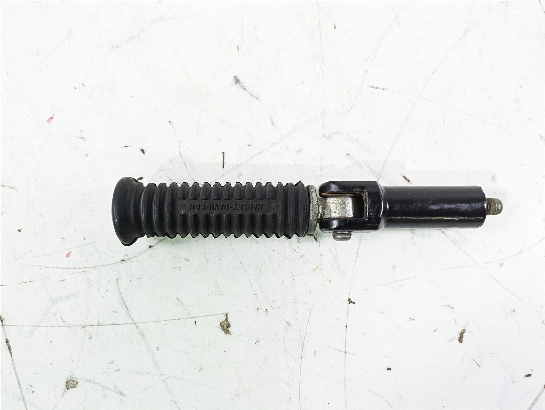 2016 Harley FLSTC Softail Heritage Left Rear Passenger Footpeg 50943-05A {{ shop.shopifyCountryName }} - Mototech271