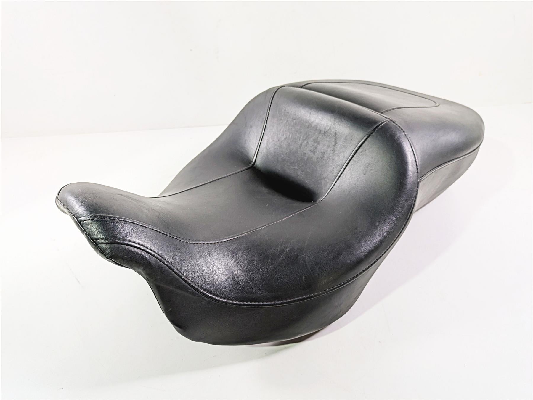 2010 Harley Touring FLHTK Electra Glide Low Seat Saddle 52164-09B {{ shop.shopifyCountryName }} - Mototech271