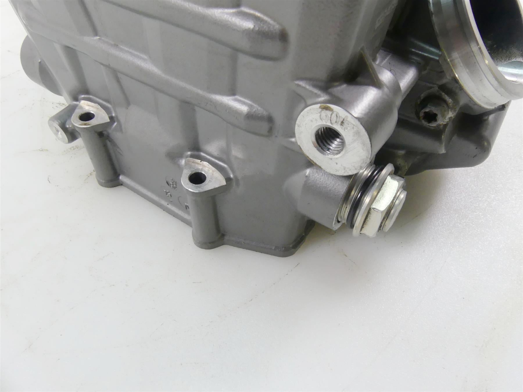 2015 KTM 1290 Adventure Rear Cylinder Head Cylinderhead 6043612000024 {{ shop.shopifyCountryName }} - Mototech271