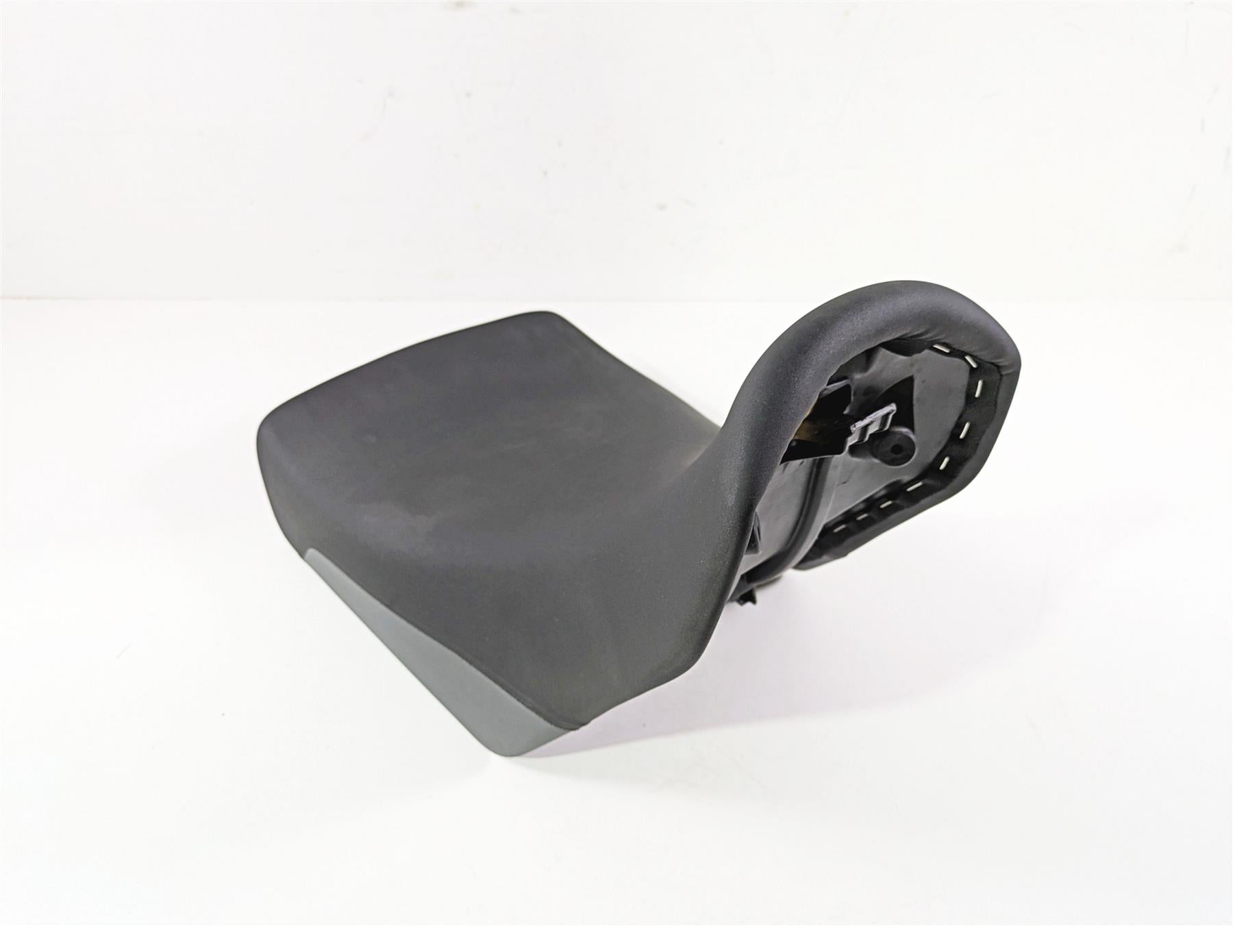 2024 Triumph Tiger 900 GT Front Rider Seat Saddle Comfort 2 tone T2311977 {{ shop.shopifyCountryName }} - Mototech271