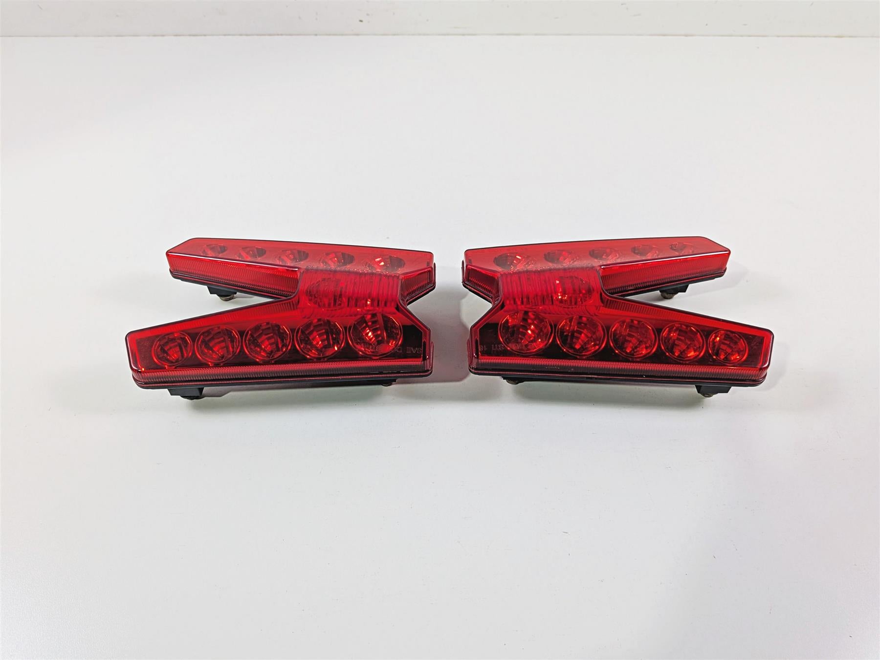 2022 Kawasaki Teryx KRX KRF 1000 SE Taillight Tail Light Lamp Set 23024-0005 {{ shop.shopifyCountryName }} - Mototech271