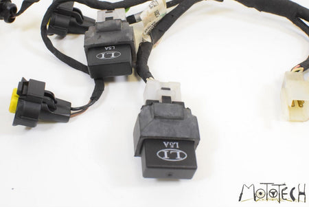 2016 Aprilia CAPONORD 1200 RALLY Front Headlight Head Light Wiring Harness 85886 {{ shop.shopifyCountryName }} - Mototech271