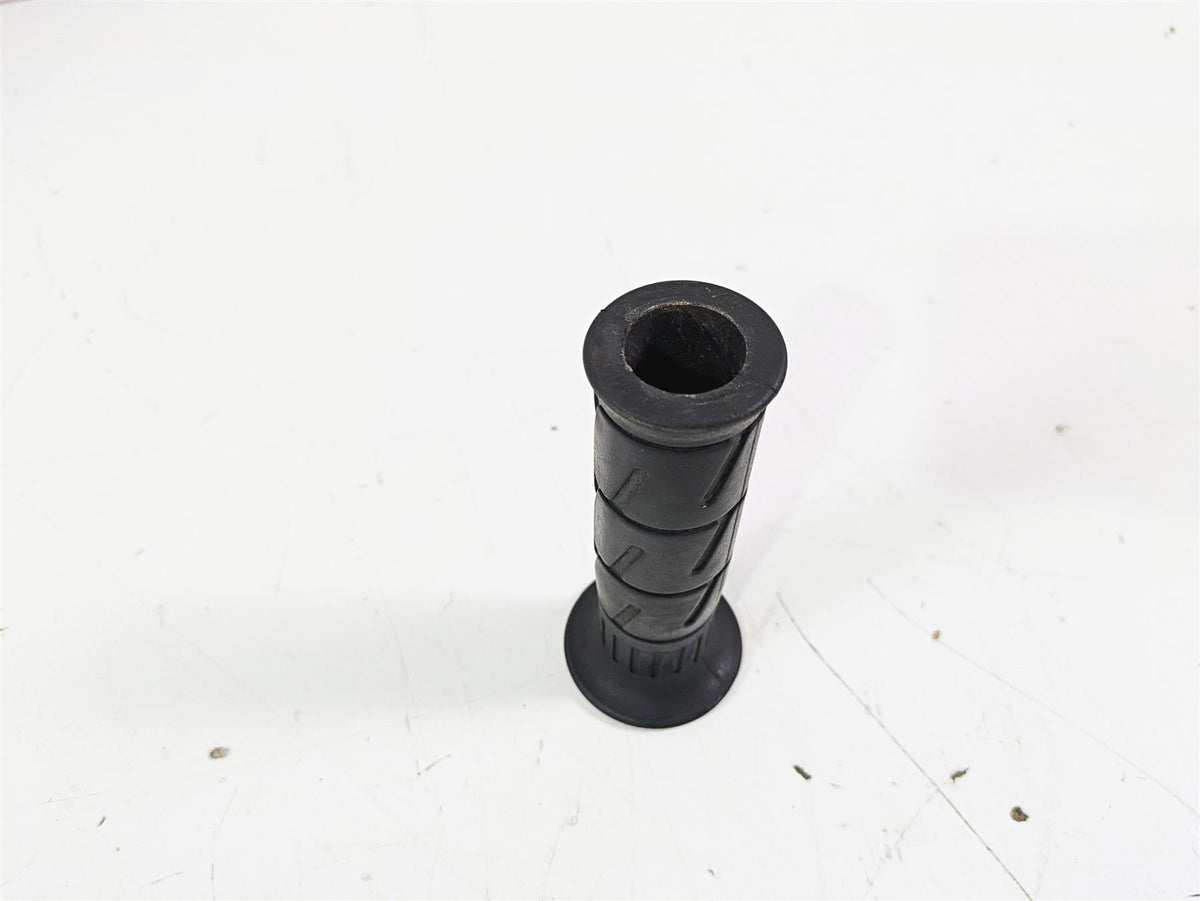 2005 Kawasaki ZX12R Ninja Throttle Grip & Cables Set 32099-1193 {{ shop.shopifyCountryName }} - Mototech271