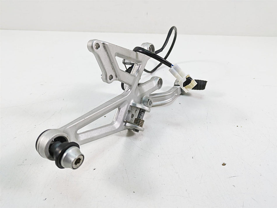 2020 Aprilia Tuono V4 Factory Right Front Footpeg Mount & Brake Ped 2B003415 {{ shop.shopifyCountryName }} - Mototech271