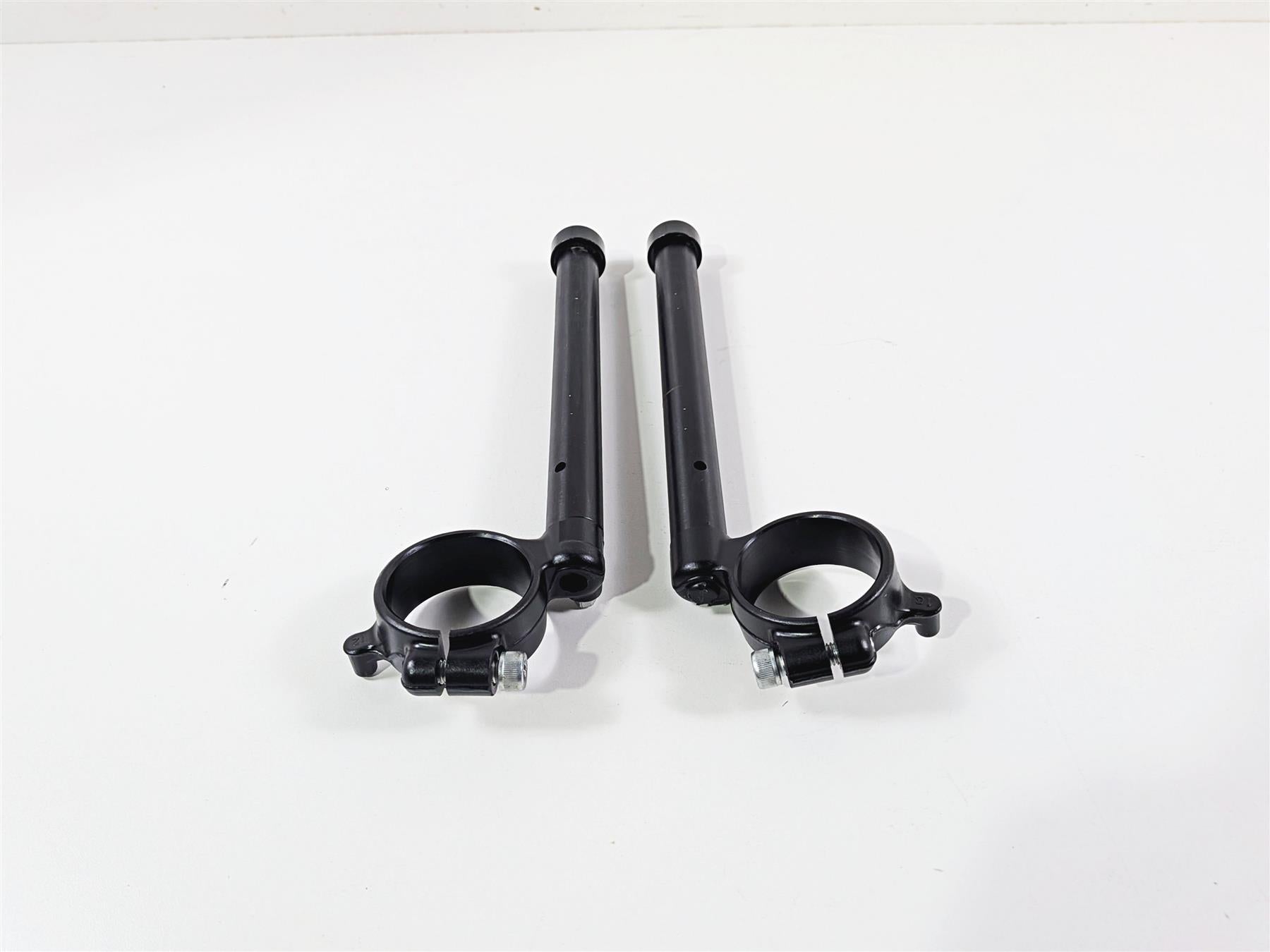 2024 Suzuki GSXR600 Straight Oem Clip On Handlebar Set 56111-14J00 56151-14J00 {{ shop.shopifyCountryName }} - Mototech271