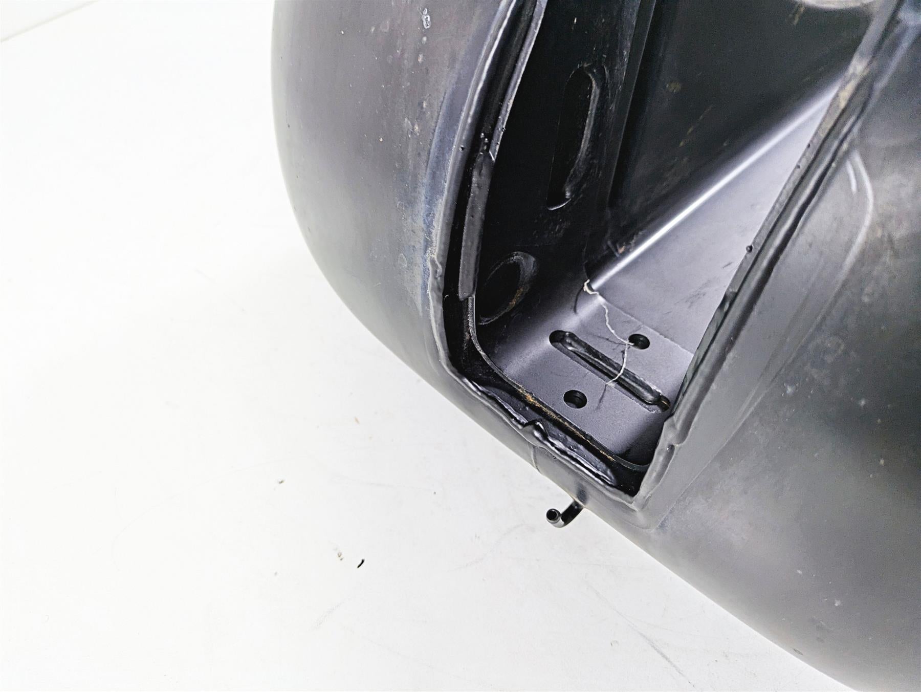 2008 Harley FLSTSB Cross Bones Fuel Gas Petrol Tank - No Dent 61000800 {{ shop.shopifyCountryName }} - Mototech271