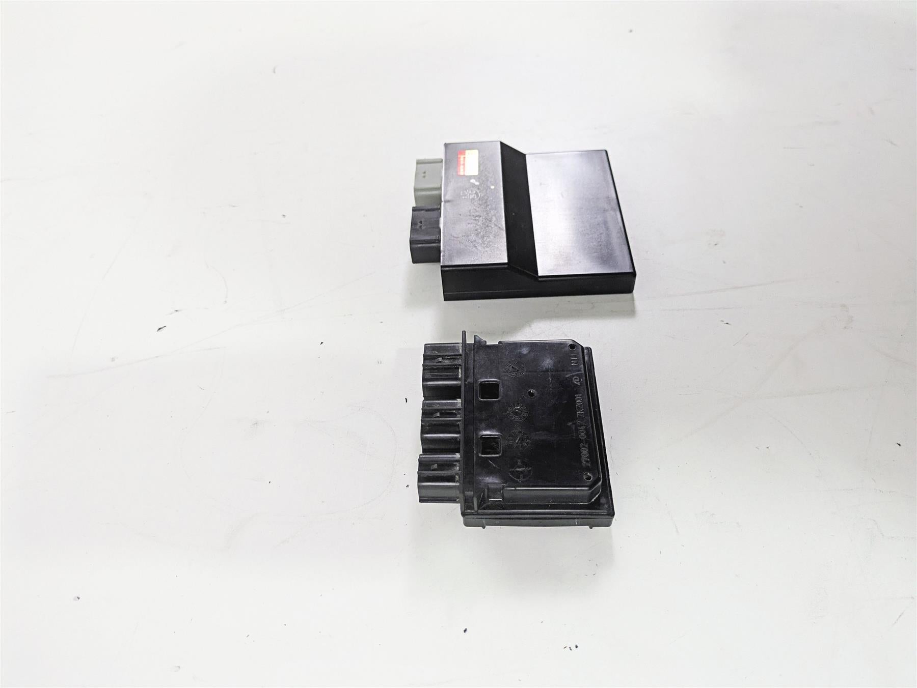 2020 Kawasaki ZX6R ZX636 Ninja Cdi Ecu Ecm Control Module 27002-0028 21175-1395 {{ shop.shopifyCountryName }} - Mototech271