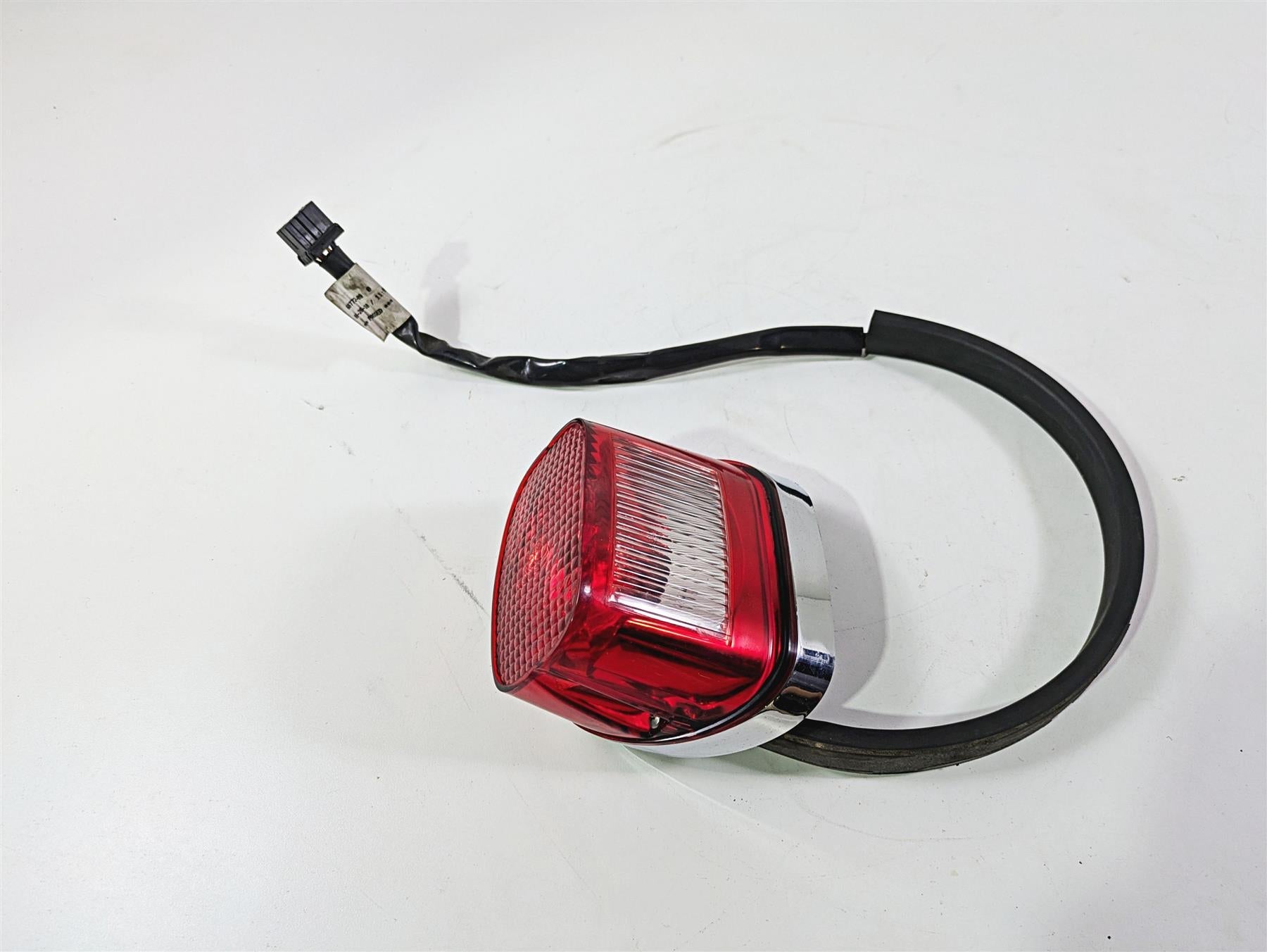 2010 Harley Touring FLHTK Electra Glide Taillight & Wiring 68369-03 68066-99A {{ shop.shopifyCountryName }} - Mototech271