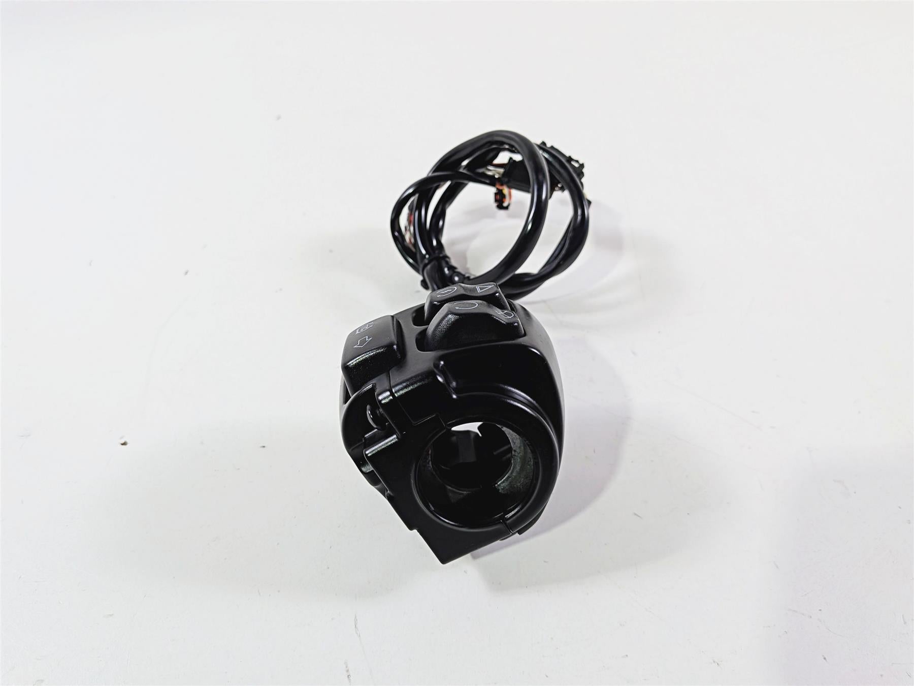 2024 Harley FXLRS Dyna Low Rider Right Hand TC Control Switch 71500462-Mototech271