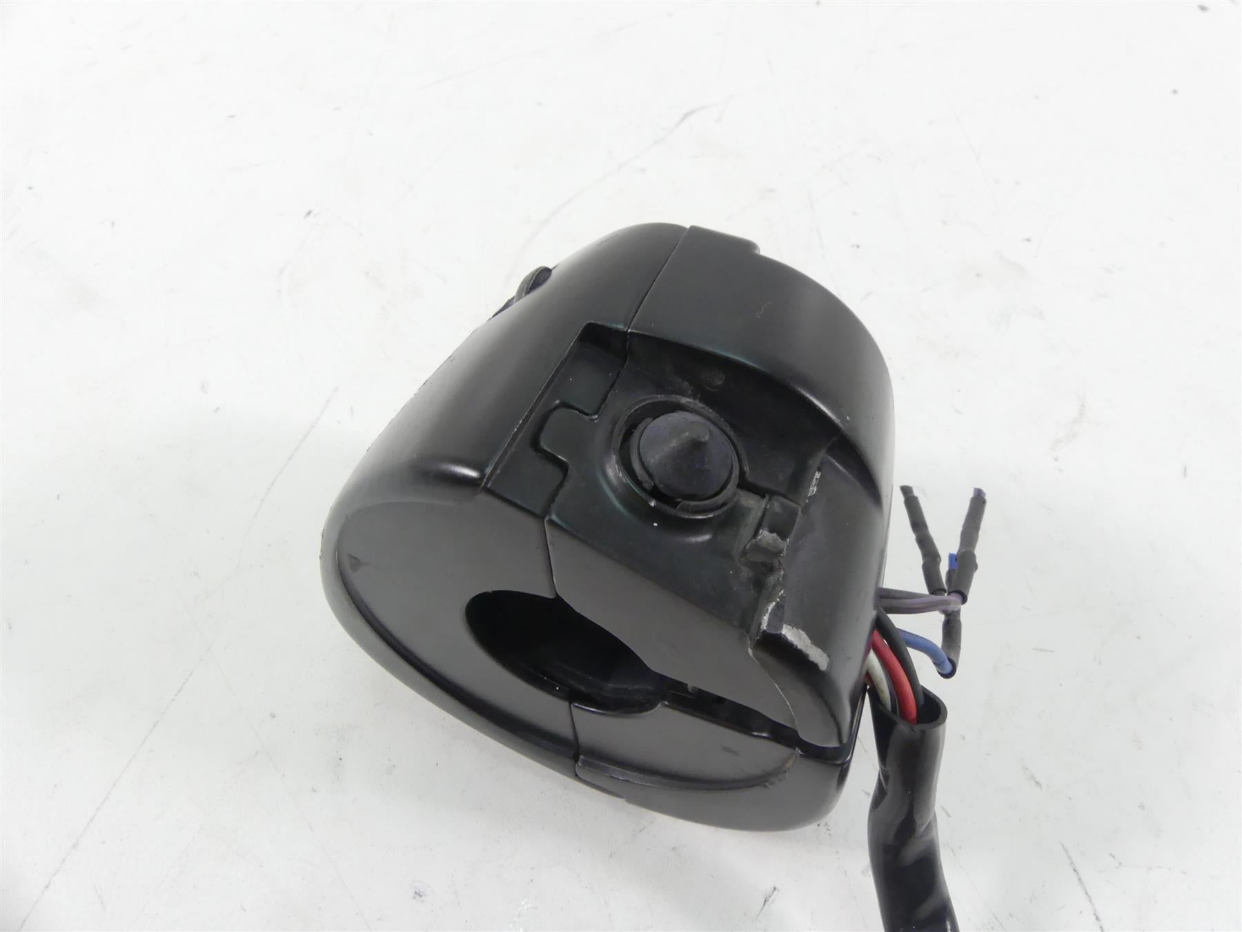 2013 Harley FXDWG Dyna Wide Glide Left Hand Light Horn Control Switch 71500067 {{ shop.shopifyCountryName }} - Mototech271