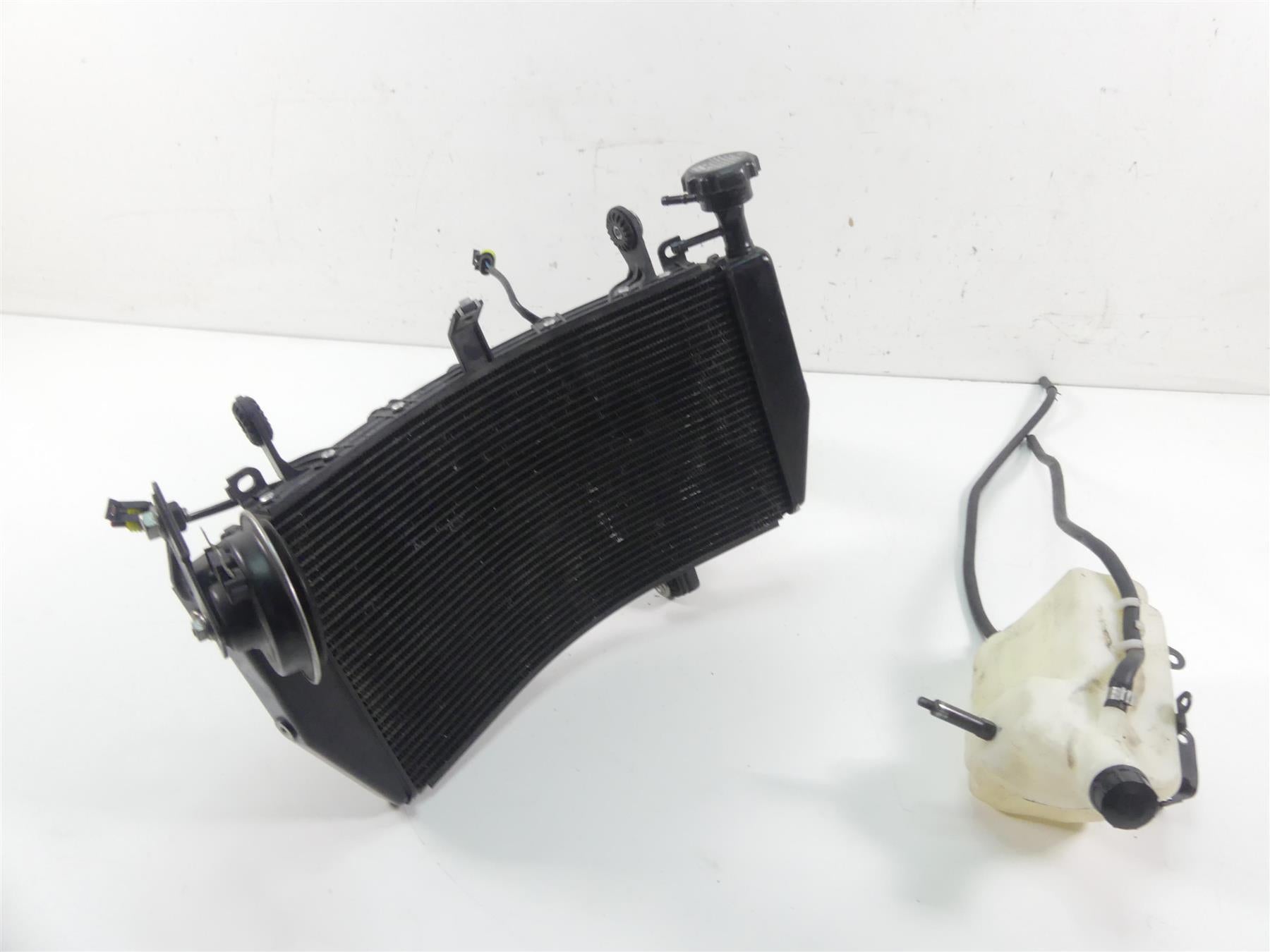 2017 Ducati 939 S Supersport Radiator Fan Reservoir Hoses Set 54841033A {{ shop.shopifyCountryName }} - Mototech271