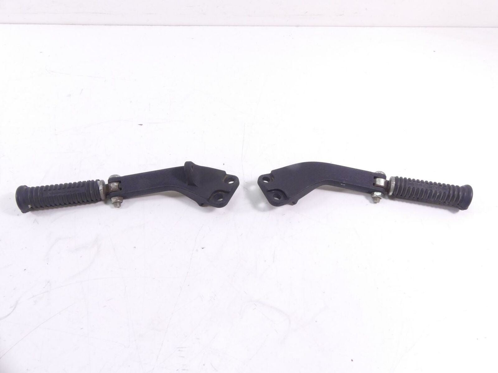 2007 Harley FXDWG Dyna Wide Glide Rear Passenger Footpeg Set 49224-06A 49230-06 {{ shop.shopifyCountryName }} - Mototech271