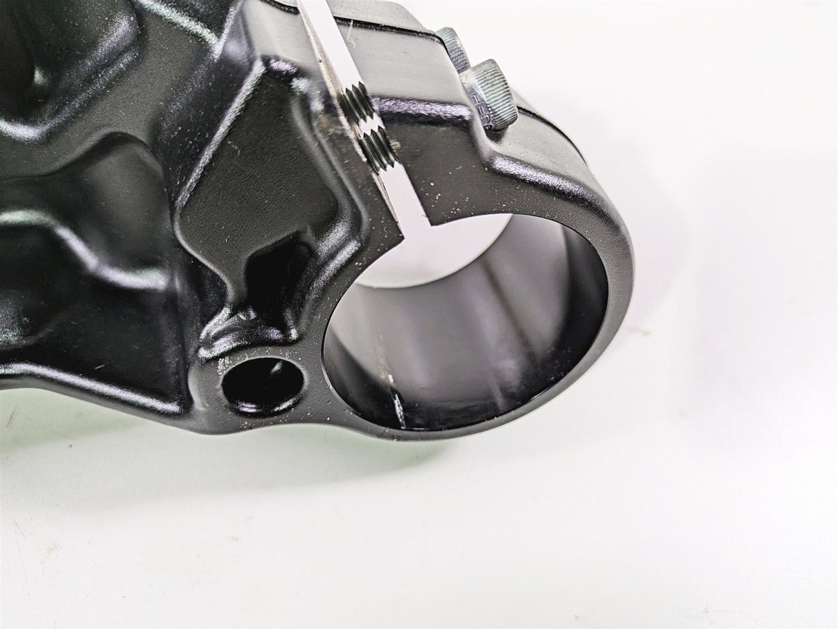 2019 Harley Softail FXDR 114 Lower Triple Tree Steering Clamp 45900221 {{ shop.shopifyCountryName }} - Mototech271