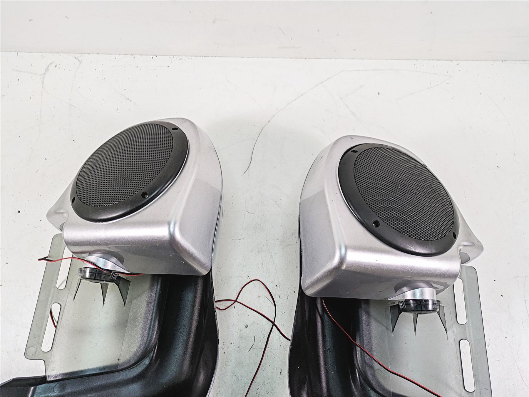 2010 Harley Touring FLHTCU Electra Glide Lower Vented Speaker Fairings Set {{ shop.shopifyCountryName }} - Mototech271