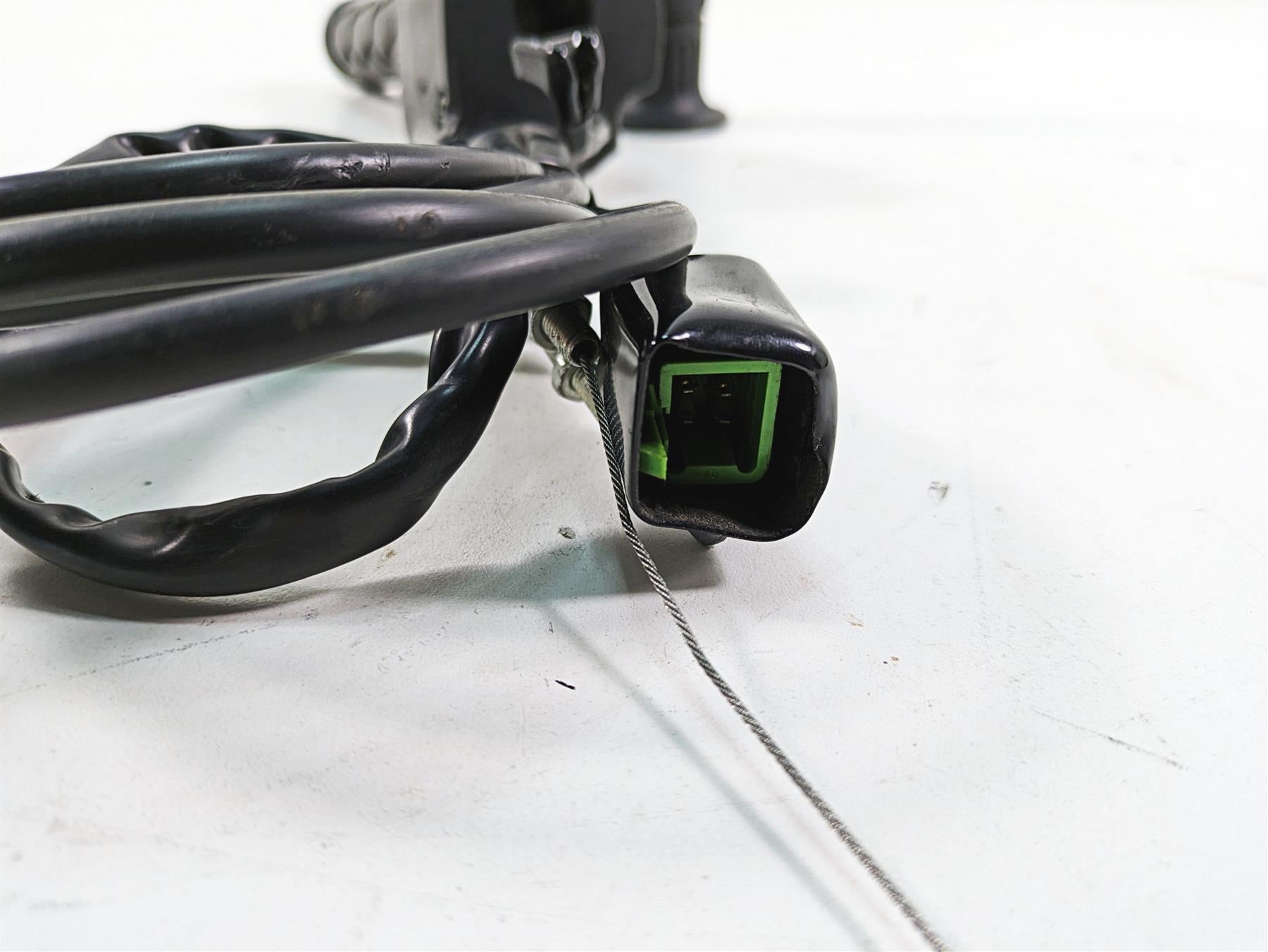 2016 Kawasaki Ninja EX300 Right Hand Control Switch 46091-0205 46091-0484 {{ shop.shopifyCountryName }} - Mototech271