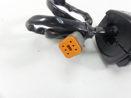 2006 Harley VRSCD Night Rod Left Hand Lights Blinker Control Switch 71682-06A {{ shop.shopifyCountryName }} - Mototech271
