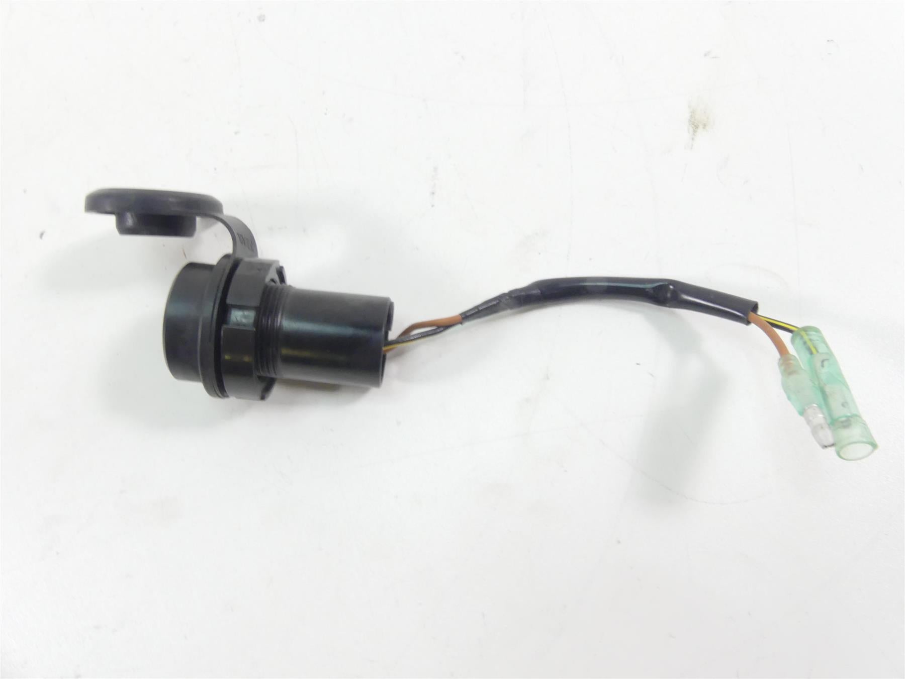 2022 Kawasaki KLR650 KL650 Adv USB & 12V Plug Connecter Set 32099-0814 {{ shop.shopifyCountryName }} - Mototech271