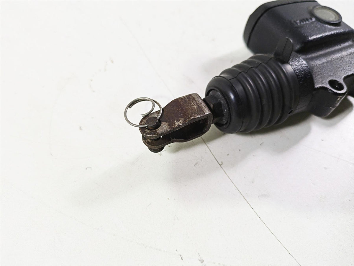 2018 Harley Softail FXFBS Fat Bob Rear Brake Master Cylinder 5/8" 41700460 {{ shop.shopifyCountryName }} - Mototech271