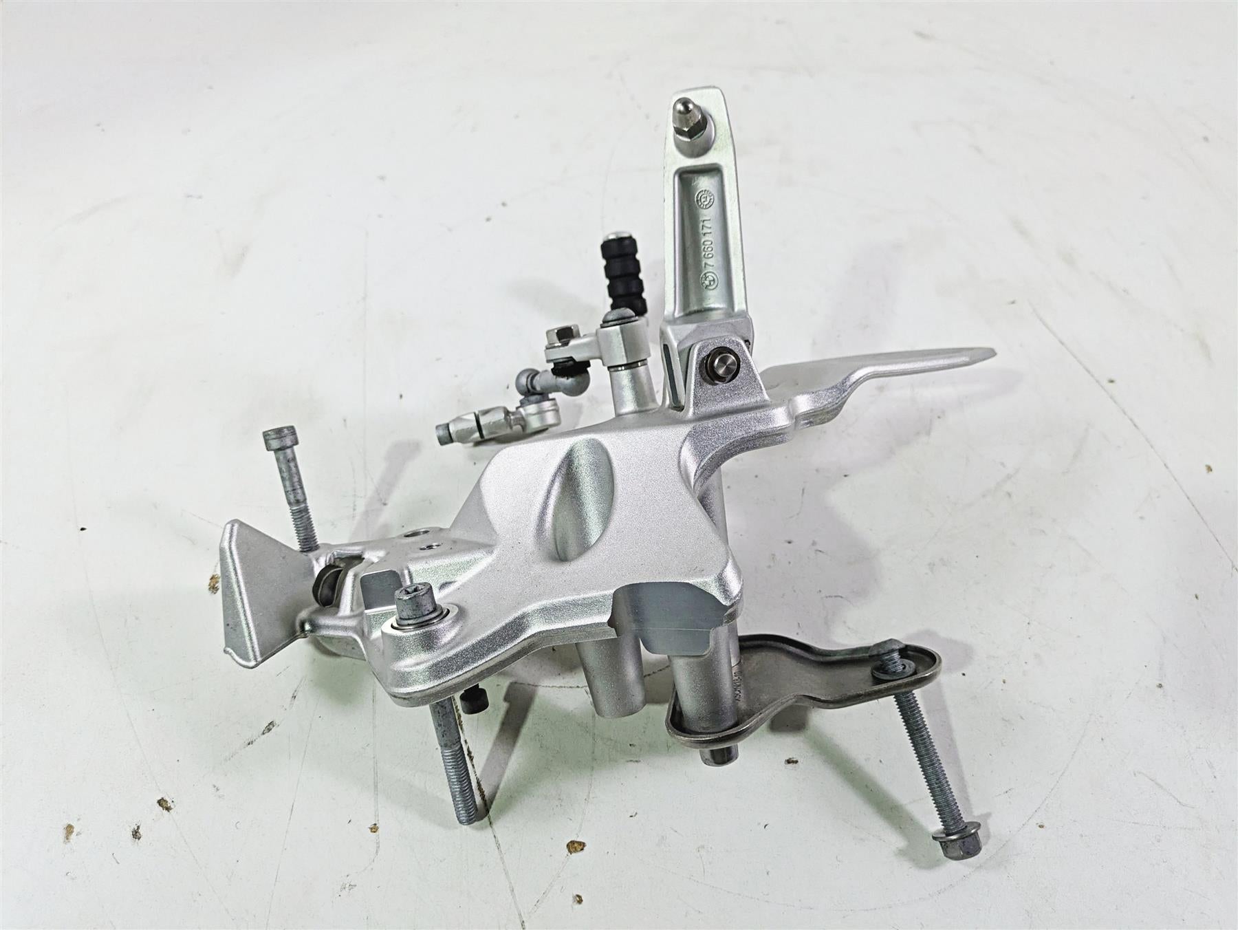 2016 BMW F800R K73 Left Rider Foot Peg Shifter Set 8527863 46718534959 {{ shop.shopifyCountryName }} - Mototech271