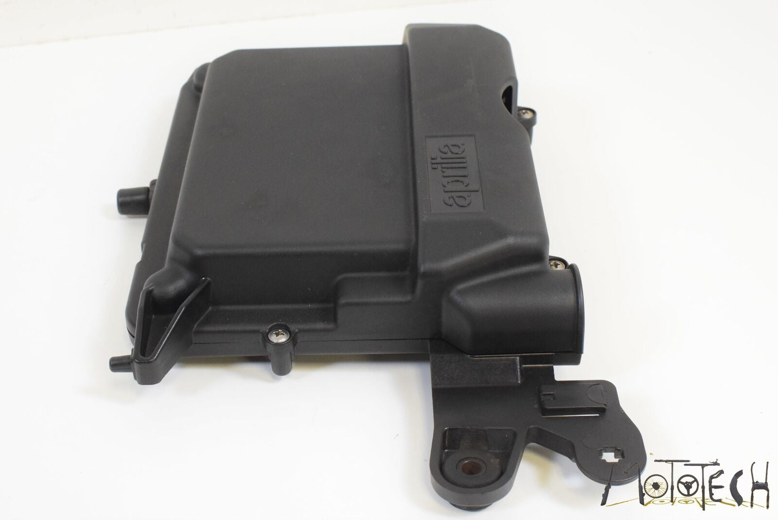 2016 Aprilia CAPONORD 1200 RALLY ECU ECM CDI Case Holder Bracket 2B000149 {{ shop.shopifyCountryName }} - Mototech271